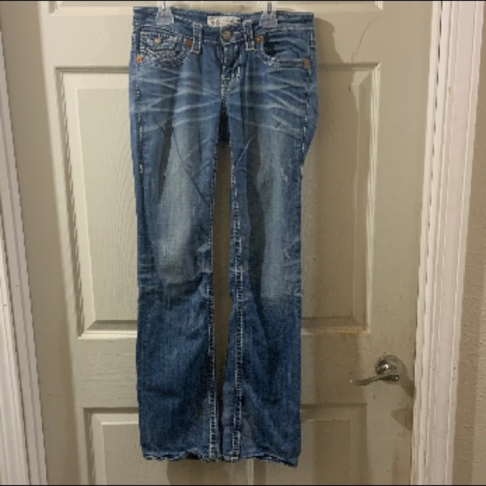 Women’s jeans